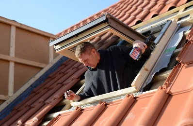 Pose de fenêtres de toit Velux à François